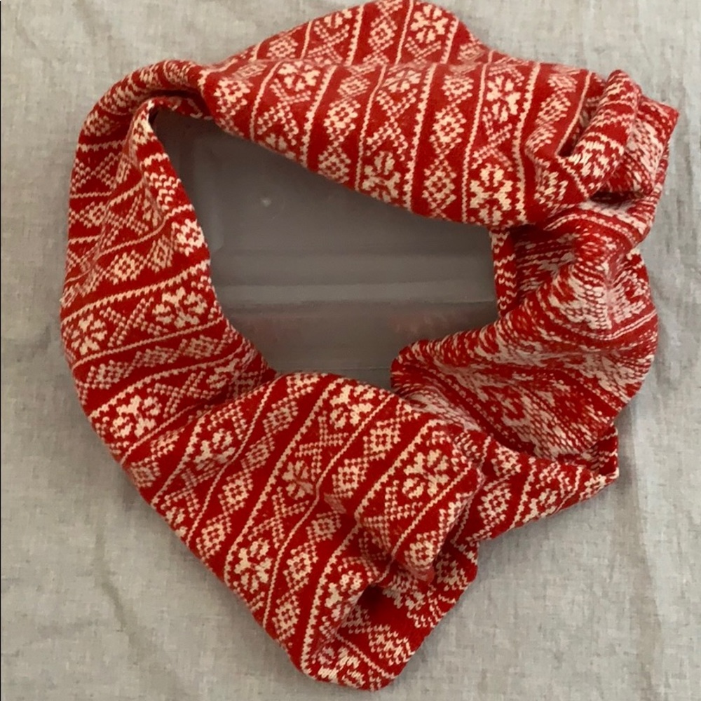 GAP Nordic Fair Isle-Patterned Infinity Scarf